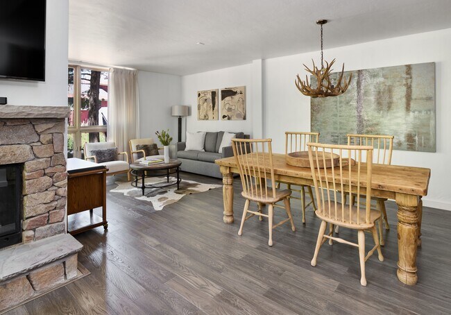 Photo - 800 S Monarch St Unidad 13