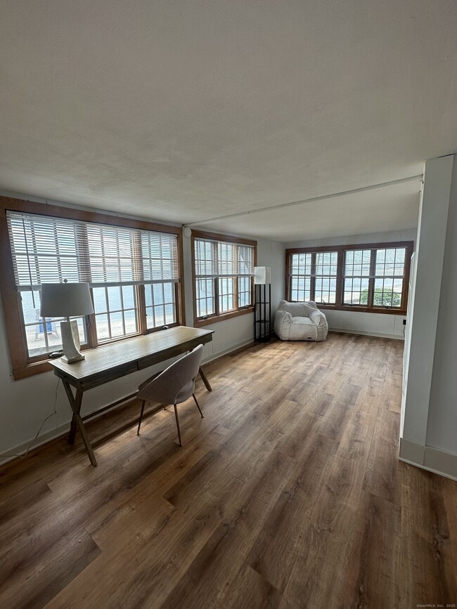 29 Soundview Dr