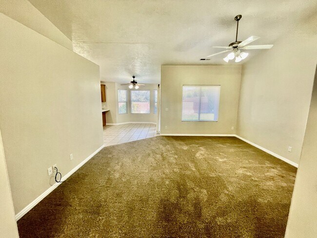 Photo - Well Maintained Home in Desert Hills