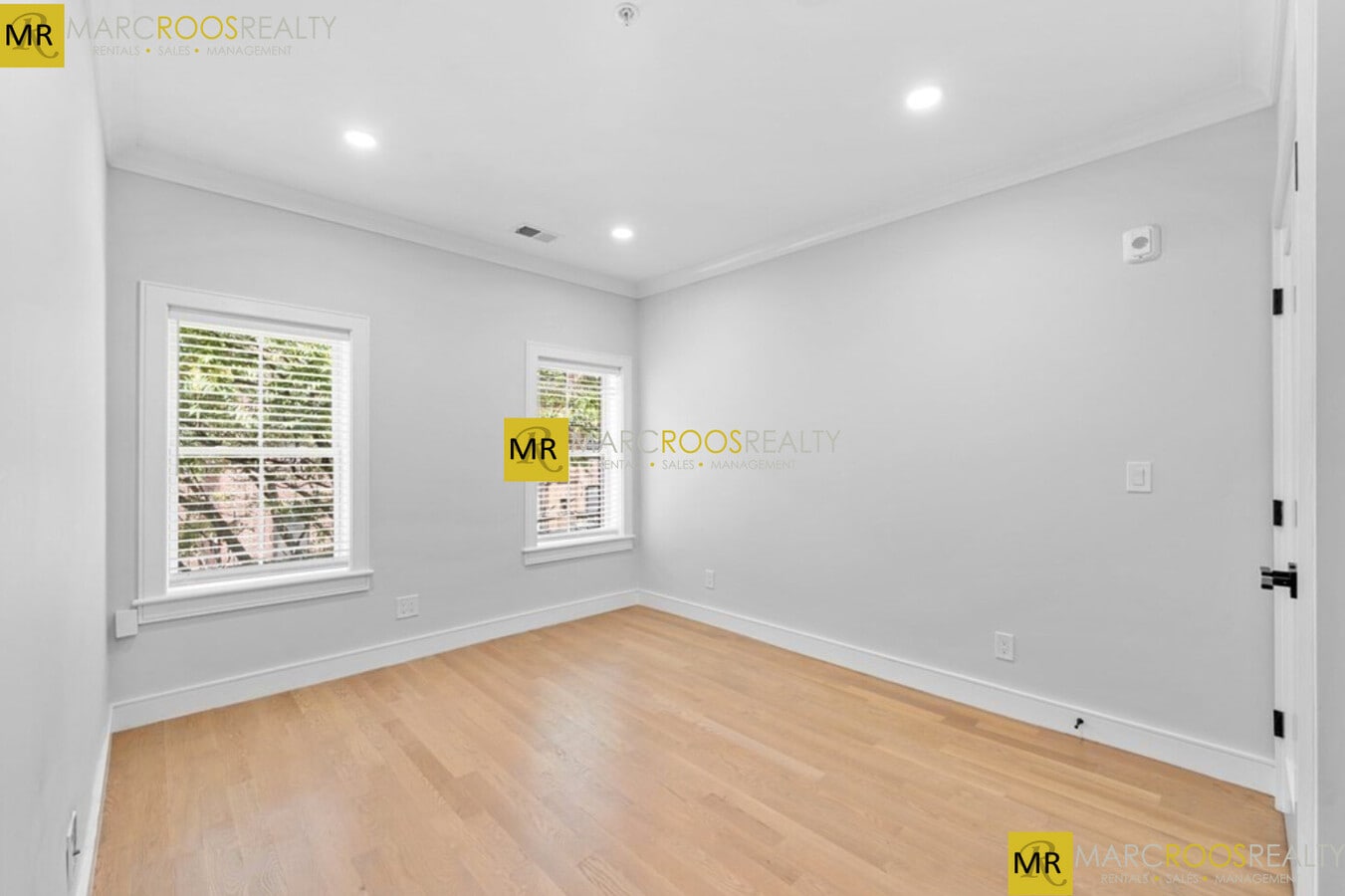 Photo - 535 Newbury St Unit 4