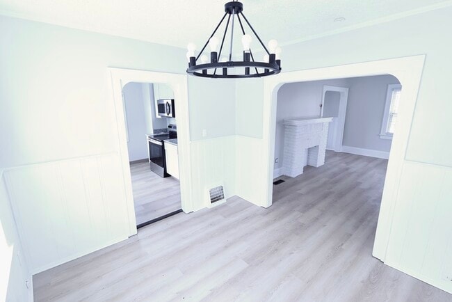 Photo - 1490 Hillside Terrace