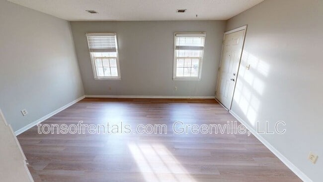 Photo - 106 Diehl Ct