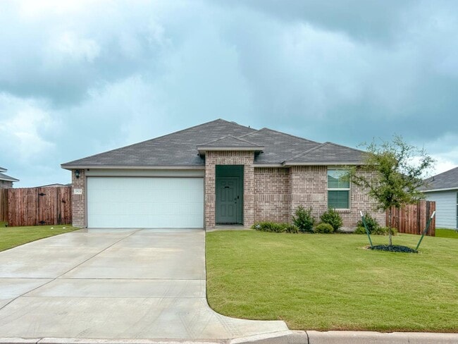 Building Photo - 2824 Gilchrist Dr