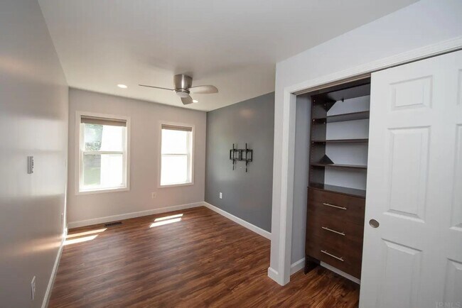 Photo - 1031-1033 N 20th Street Unidad 1033 N 20th Street