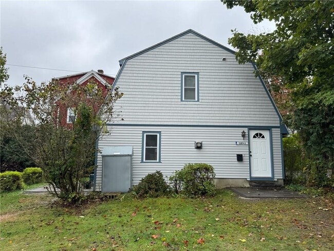31 Powel Ave Unit RC
