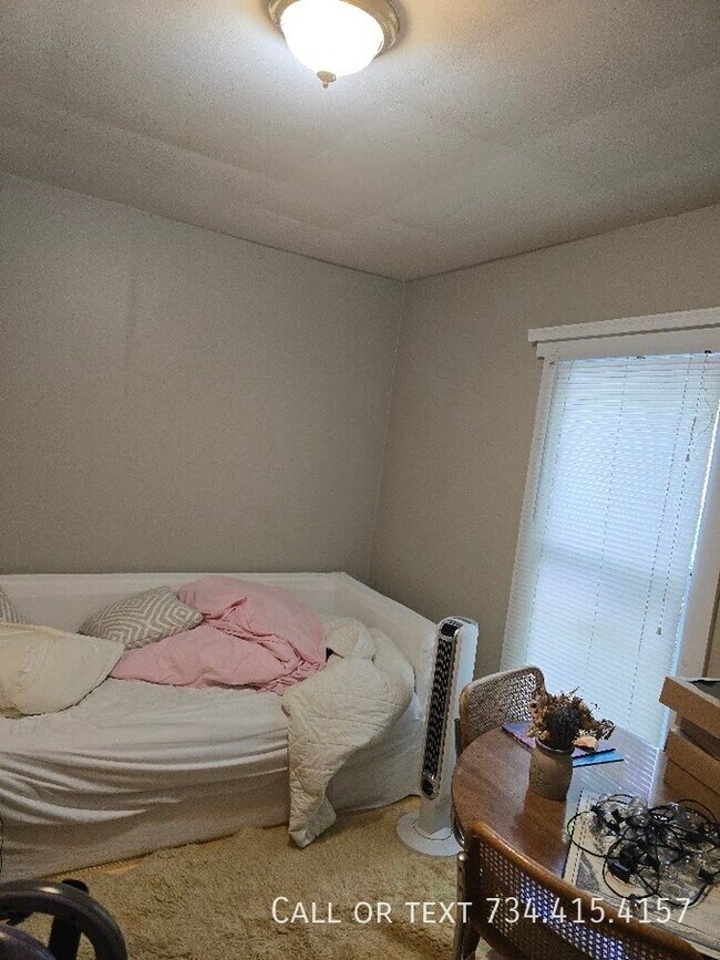 Photo - 110 E Summit St