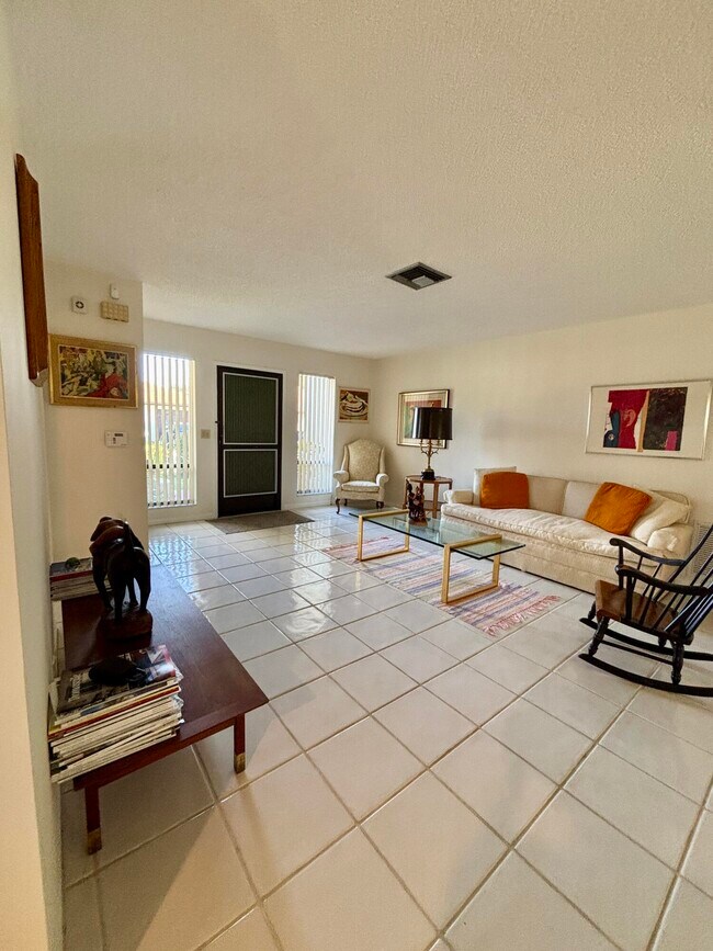 Photo - 6110 Ambertree Ln