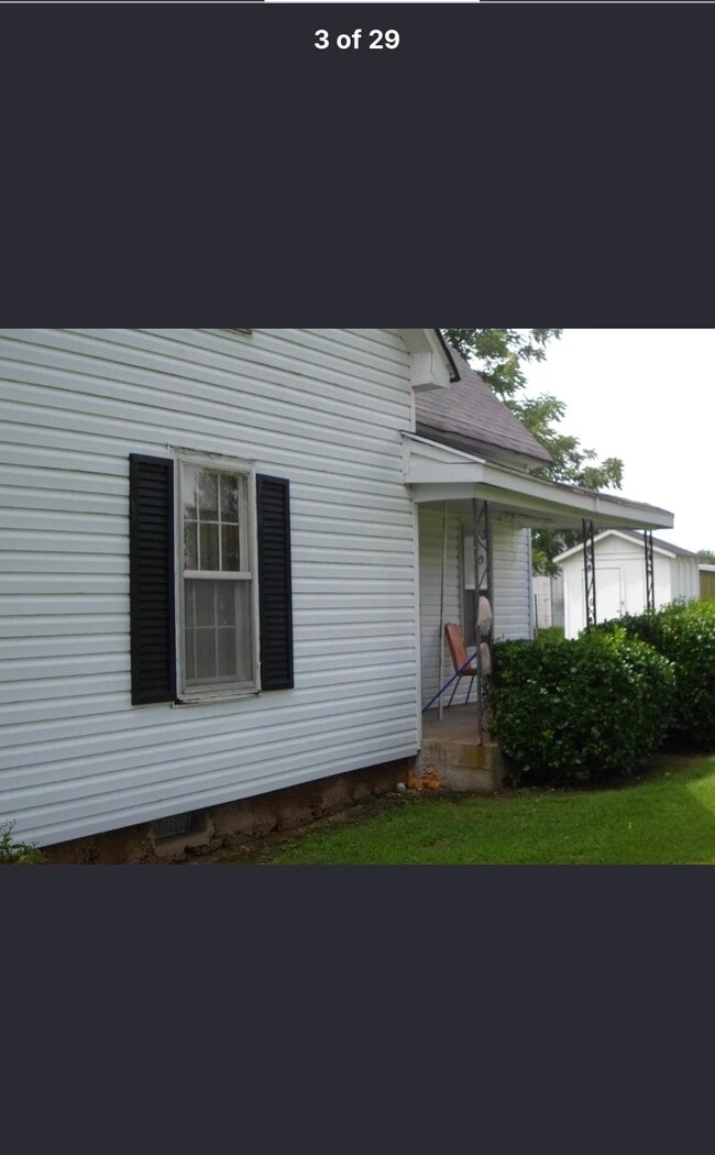 Photo - 1381 W Gooch Rd