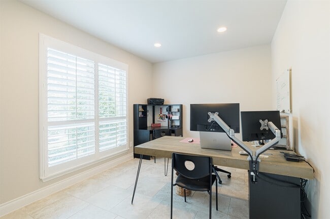 Photo - 3530 Auburn Creek Cir