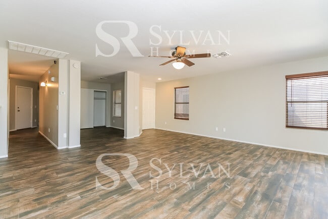 Photo - This charming home is waiting for you!