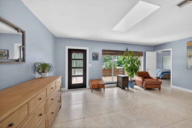 Photo - 1571 SE 24th Ave