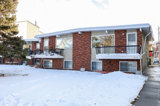 Building Photo - Bowness Village Apartments