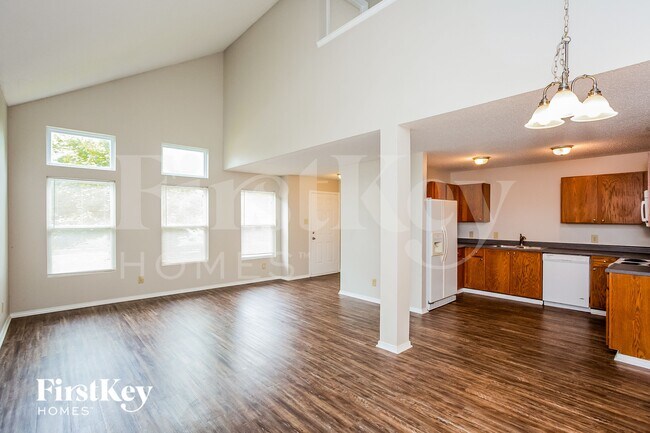 Photo - 12205 Lindley Dr