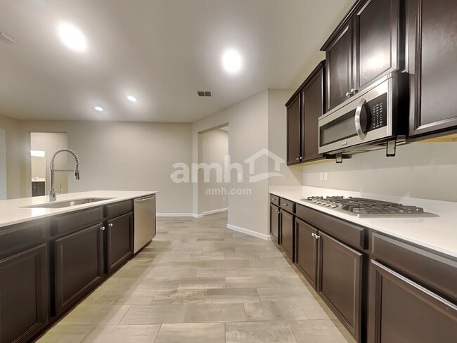 Photo - 120 Trumpco Dr