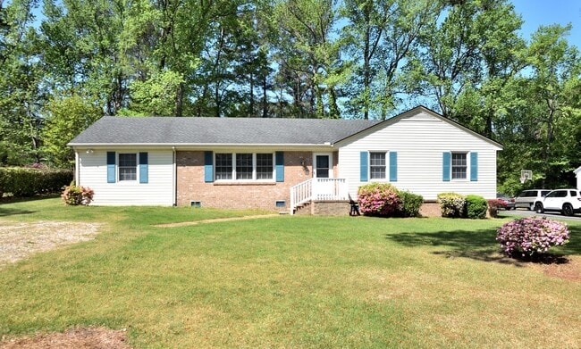 Photo - 1640 Bridgedale Dr