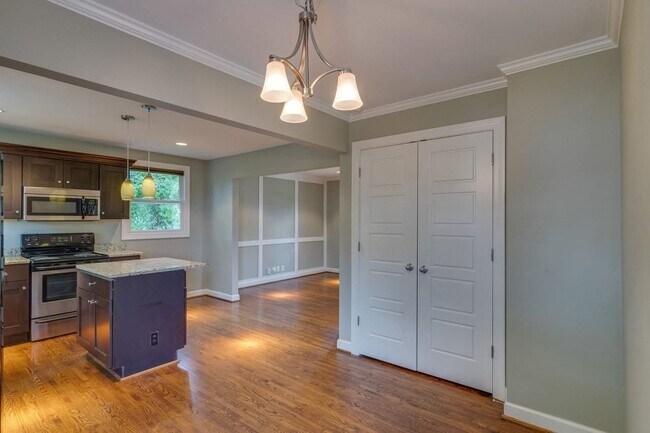 Photo - 6104 Nashua Ave