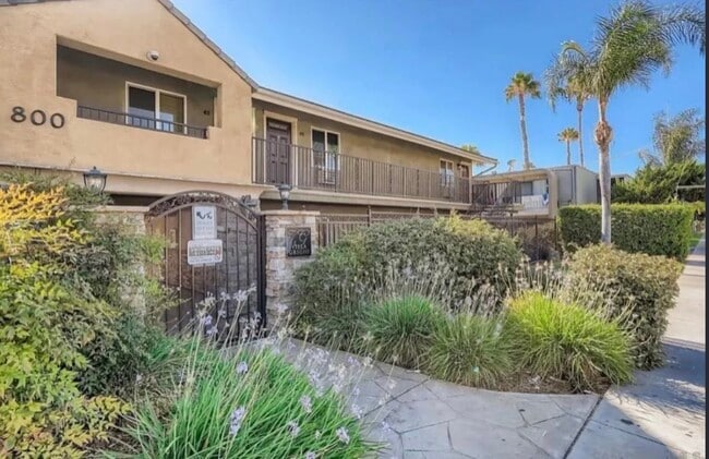 Photo - 800 N Mollison Ave