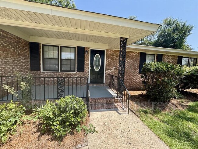 Photo - 216 Weldon Rd