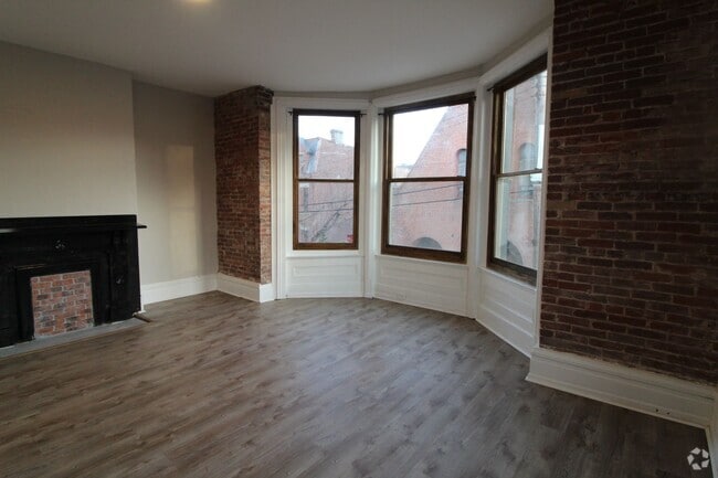 Building Photo - 1100 Allegheny Ave Unit AG 1100 - 3 Rental
