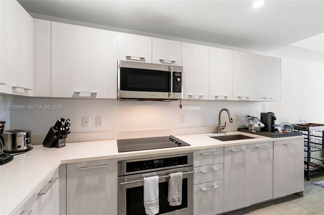 Photo - 55 SW 9th St Unit 1904