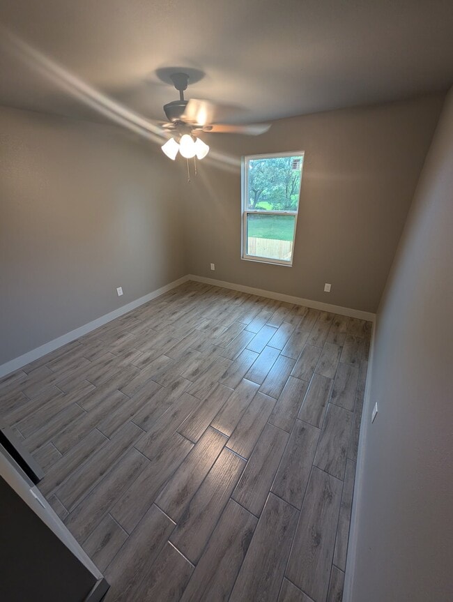 Photo - 2705 Nora St