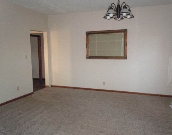 Photo - 3-4 Bedroom Executive Home on 5 Acres has 4 Baths and a 3 Car Garage!!