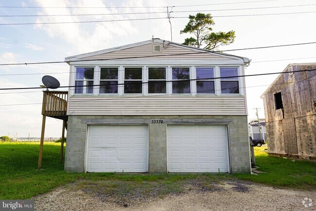 Building Photo - 33372 River View Ave Rental