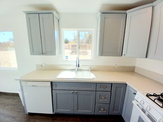 Photo - Fantastic Rental Opportunity in South Josh...