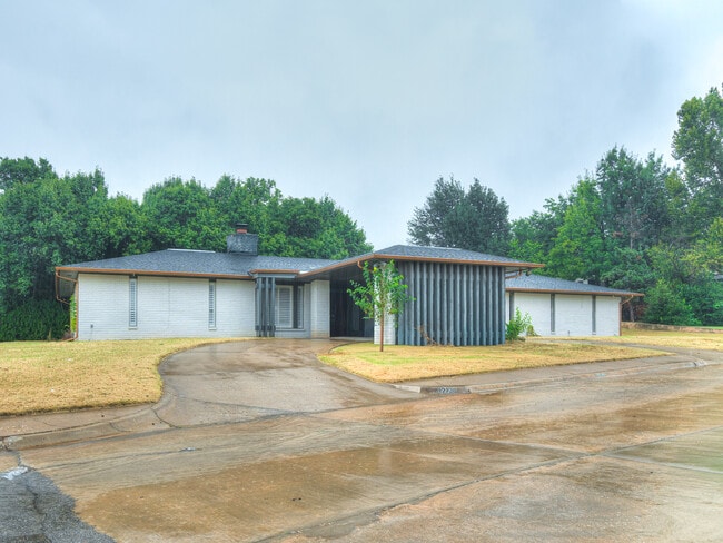 Photo - 12136 Thorn Ridge Rd House