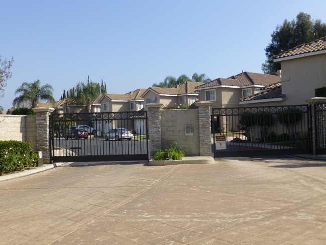 13902 Berrington Ct