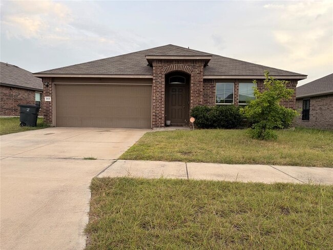 Building Photo - 1801 Gigante Dr
