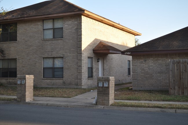 Photo - K-Z Apartments