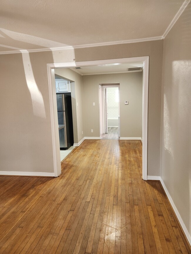 Photo - 5813 Vickery Blvd
