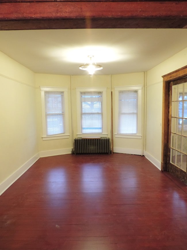 100 Clinton Ave