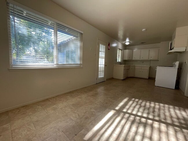 Photo - Charming 3-Bedroom Home with Bonus Room an...