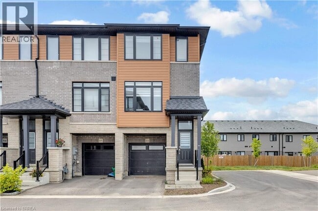 Photo - 461 Blackburn Dr