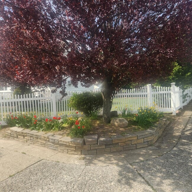 Photo - 30 Montgomery Ave