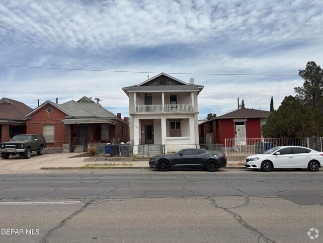 Building Photo - 1005 Arizona Ave Rental