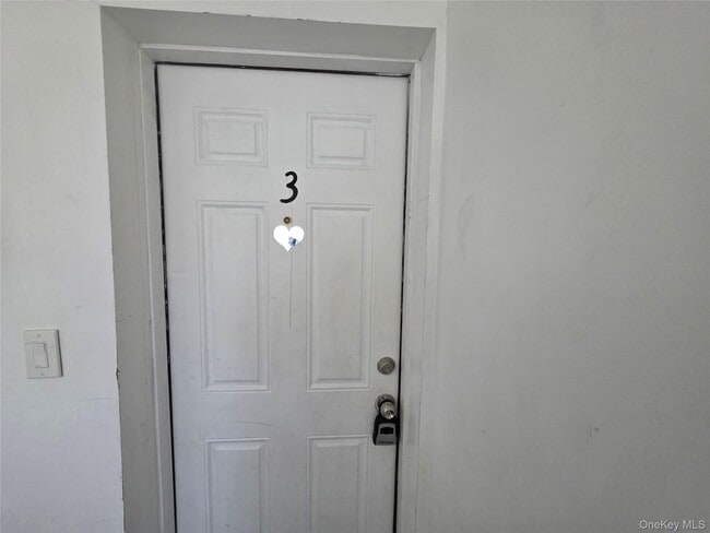 Photo - 135 Fullerton Ave Unit 3