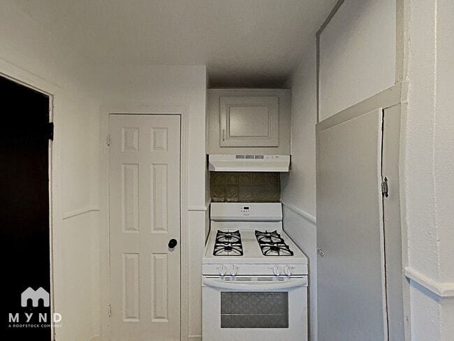 Photo - 401 N Montclair Ave