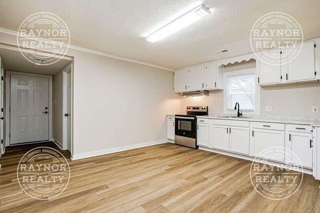 Photo - 515 Dale St SW