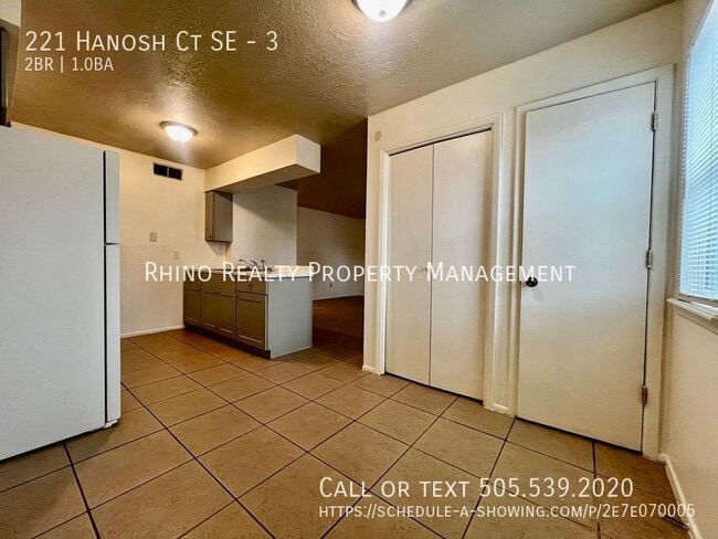 Photo - 221 Hanosh Ct SE Unit 3