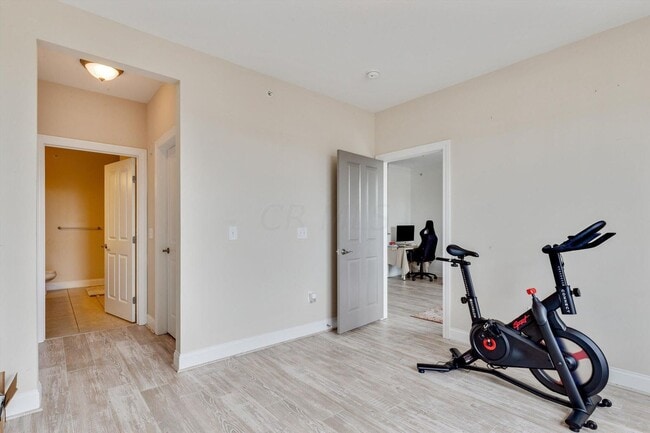 Photo - 925 Ingleside Ave Unit 301