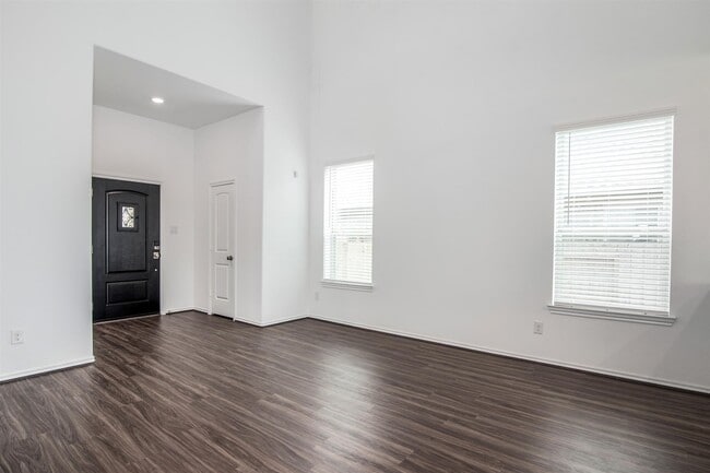 Building Photo - 23741 Woodgreen Terrace Dr