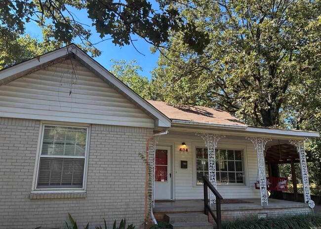 Photo - 404 N Jackson St