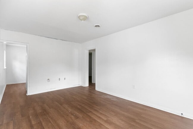 Photo - 422 Longwood Ave Unit A