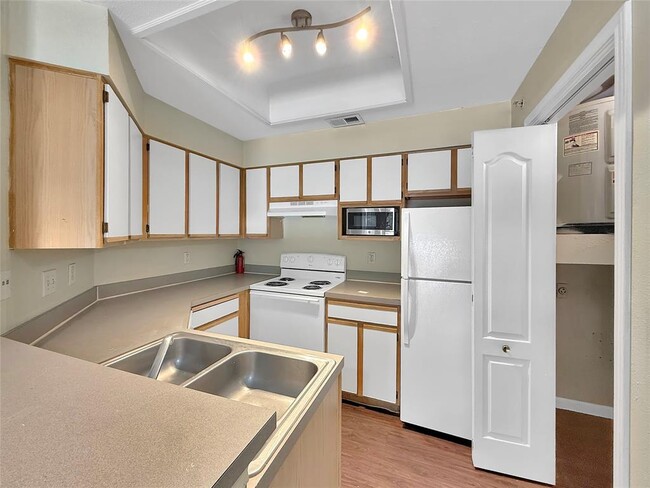 6000 Shepherd Mountain Cove Unidad 1020