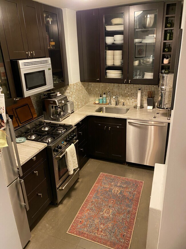 Photo - 77 E 12th St Unit 5C