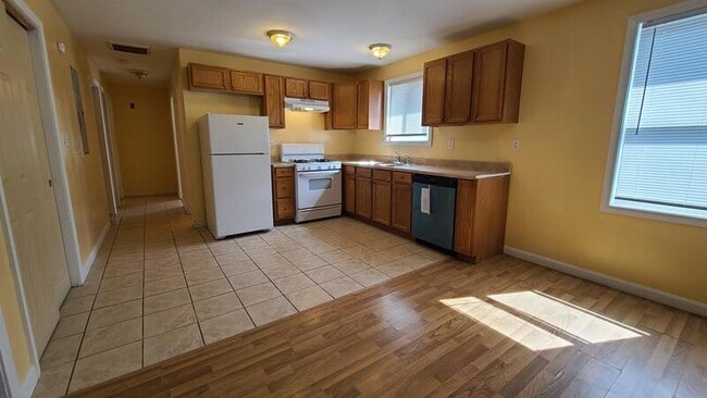 Photo - 235 Wadsworth St