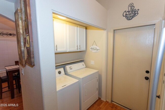 Photo - LOVELY SINGLE LEVEL 3 BEDROOM W/DEN 2 BATH PEORIA HOME VERY CLEAN!